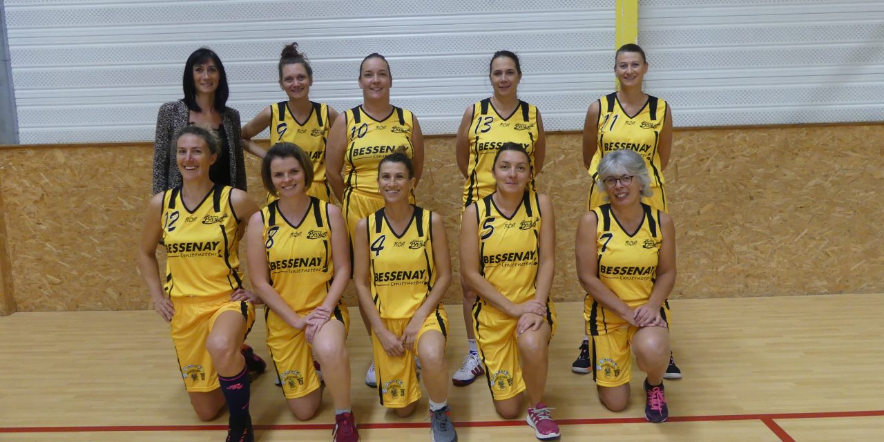 1er match des loisirs filles à St Médard