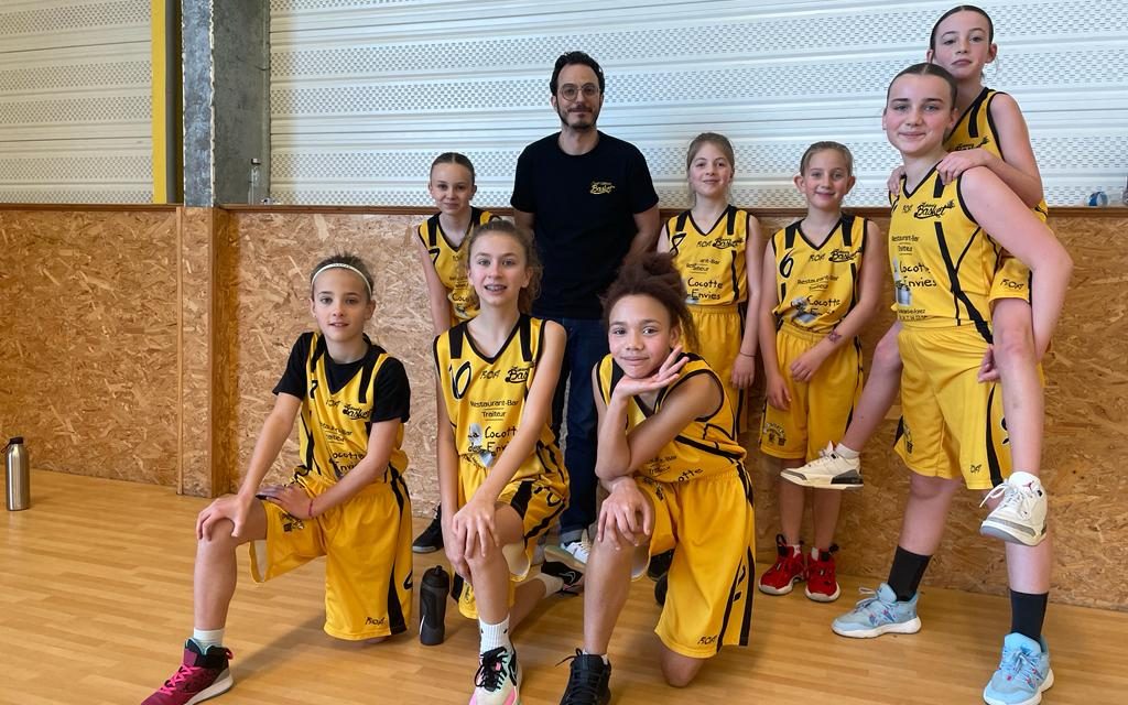 Victoire des U13F ….