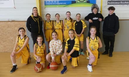Equipe U13F au complet contre St Maurice de Lignon